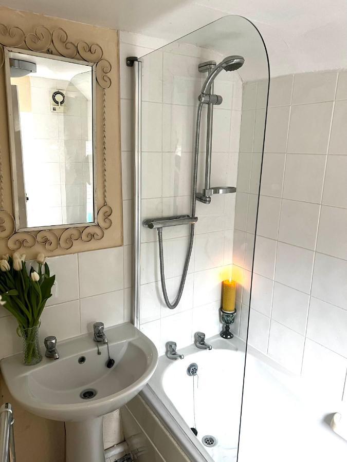 4 St Richard'S Cottages Fittleworth Extérieur photo